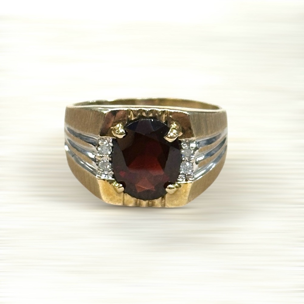 10kt Gold Men’s Garnet Synthetic Spinel Ring